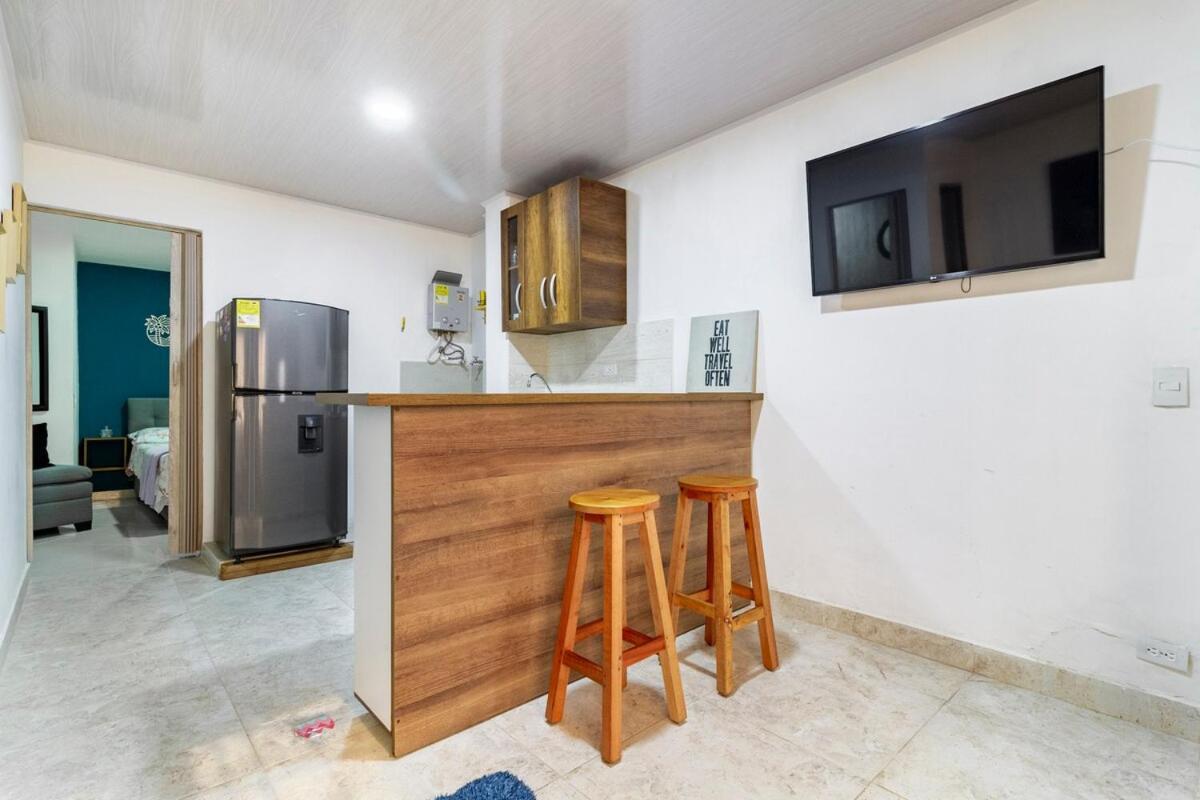 Apartamento In La Floresta Near The Subway Medellín